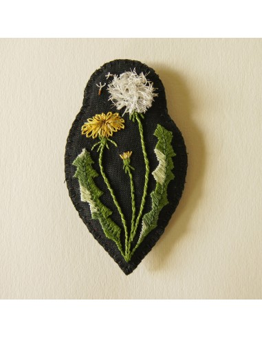 Embroidered dandelion brooch livraison et retour toujours gratuits