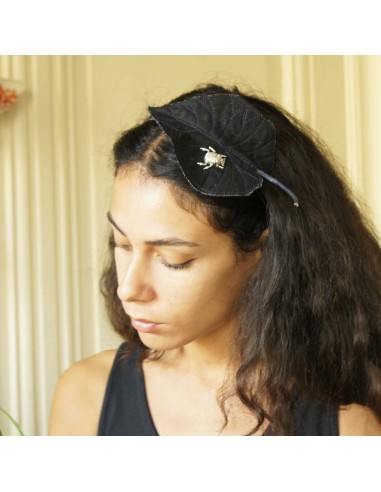 Black silk colocasia leaf headband Livraison rapide