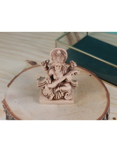 Statue Saraswati en résine Véritable concentré