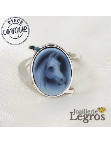 Bague Camée bleu Onyx cheval en or blanc 18 carats votre restaurant rapide dans 