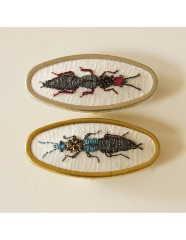 Hand Embroidered Rove Beetle Brooch Entomology Jewelry commande en ligne