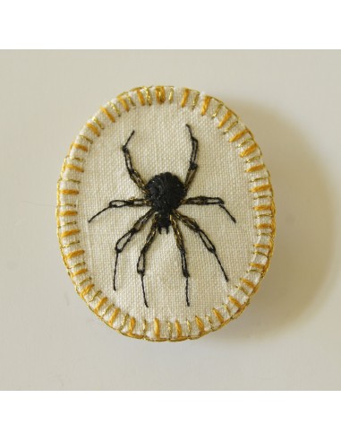 Arachnid Brooch Hand Embroidered Spider Pin Arachnophile Jewelry en linge